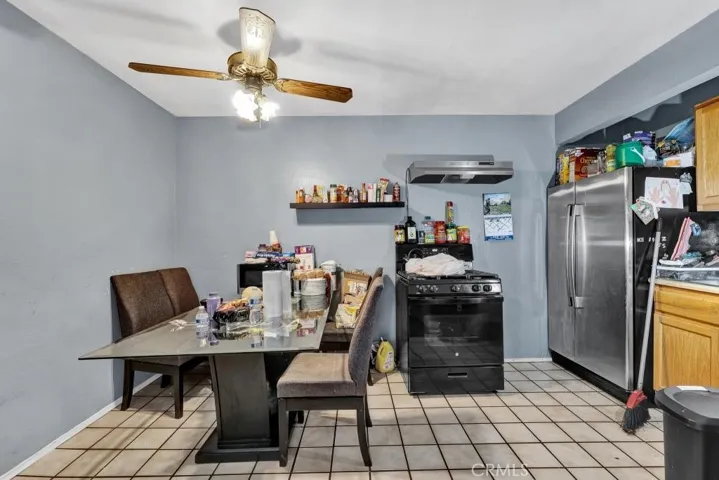 6828 Morella Avenue, North Hollywood, California 91605