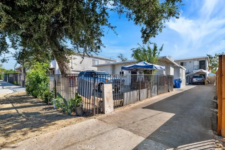 6828 Morella Avenue, North Hollywood, California 91605