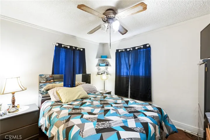 715 W 104th Place, Los Angeles, California 90044