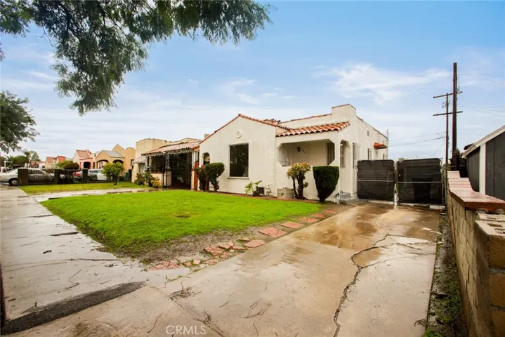 715 W 104th Place, Los Angeles, California 90044