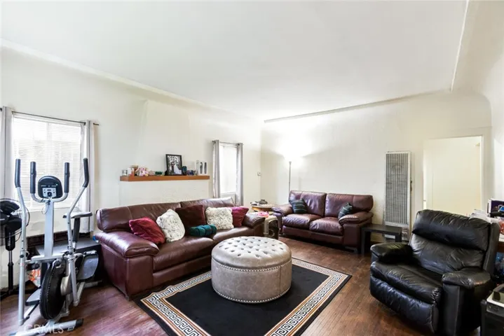 715 W 104th Place, Los Angeles, California 90044