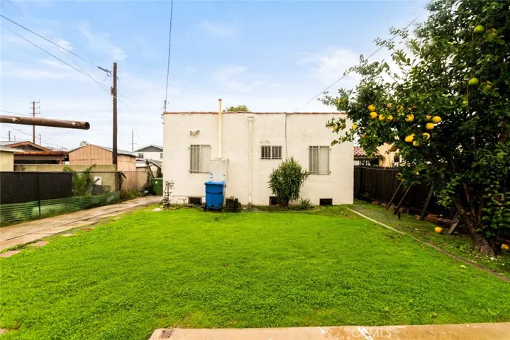 715 W 104th Place, Los Angeles, California 90044