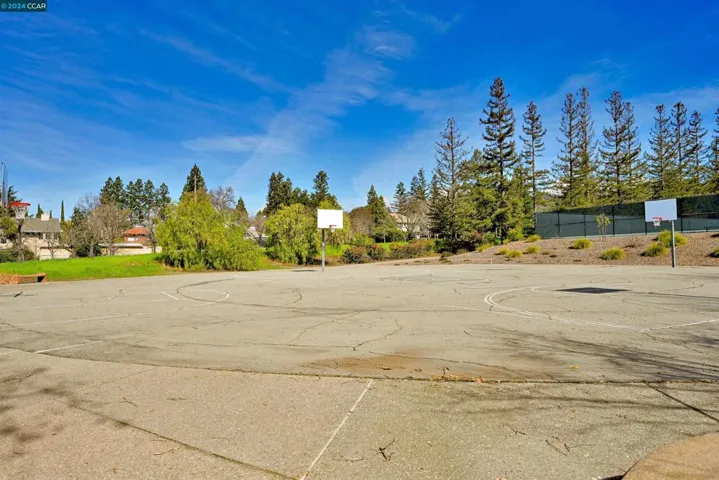 601 Tarrytown Ct., Walnut Creek, California 94598