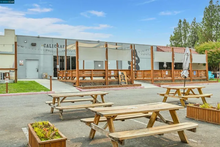 601 Tarrytown Ct., Walnut Creek, California 94598