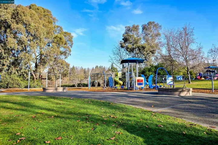 601 Tarrytown Ct., Walnut Creek, California 94598
