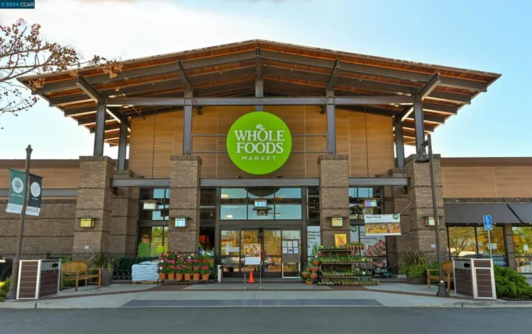 601 Tarrytown Ct., Walnut Creek, California 94598