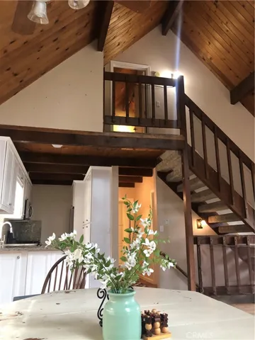 23804 Lakeview Drive, Crestline, California 92325
