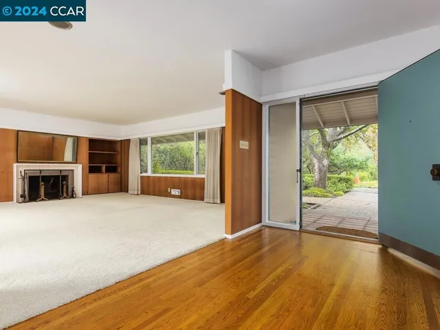 Living Room & Front Entry