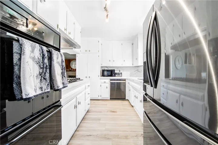 6881 Stanford Avenue, Garden Grove, California 92845