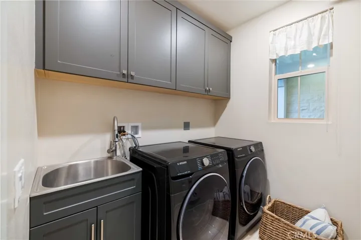 191 Frame, Irvine, California 92618
