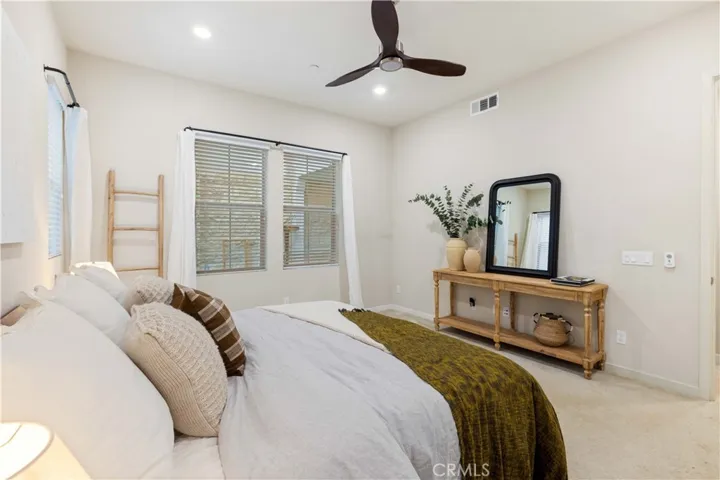 191 Frame, Irvine, California 92618