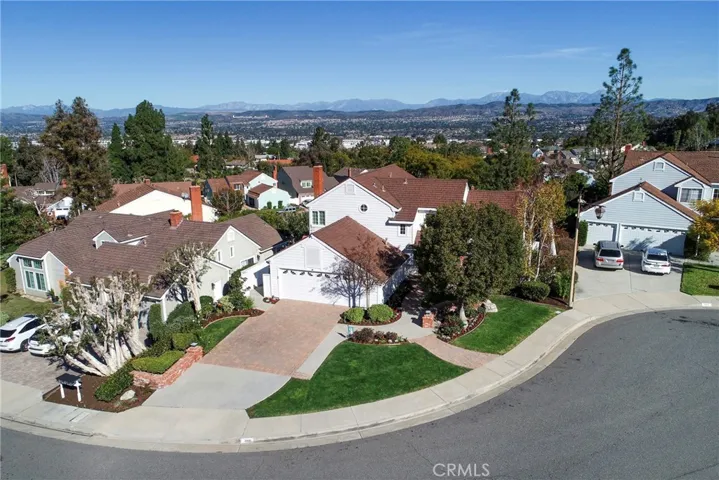560 S Weymouth Court, Anaheim Hills, California 92807