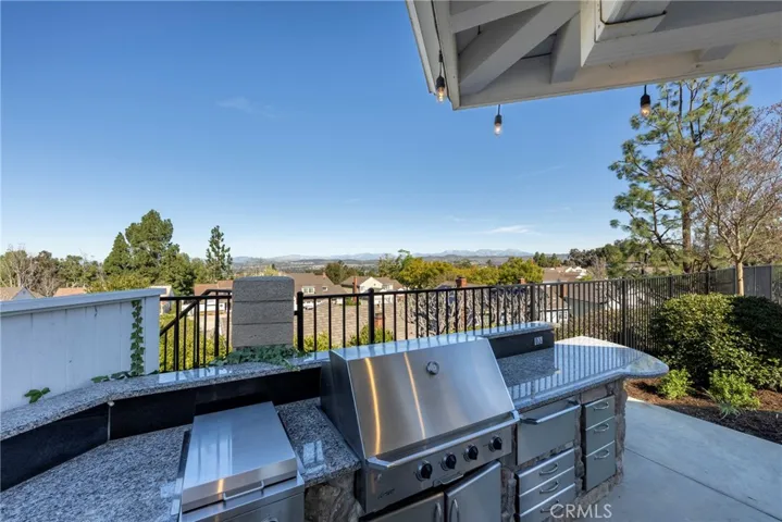 560 S Weymouth Court, Anaheim Hills, California 92807