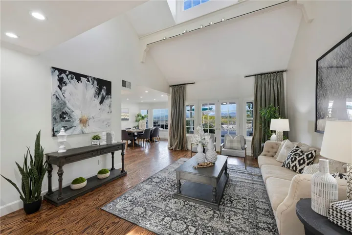560 S Weymouth Court, Anaheim Hills, California 92807