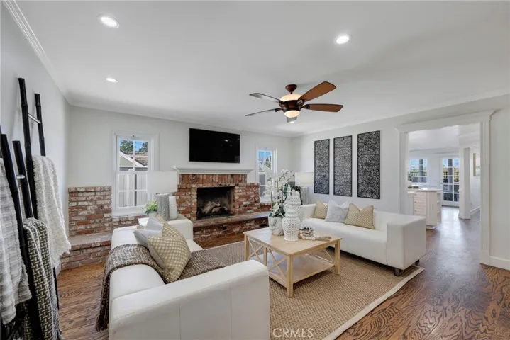 560 S Weymouth Court, Anaheim Hills, California 92807