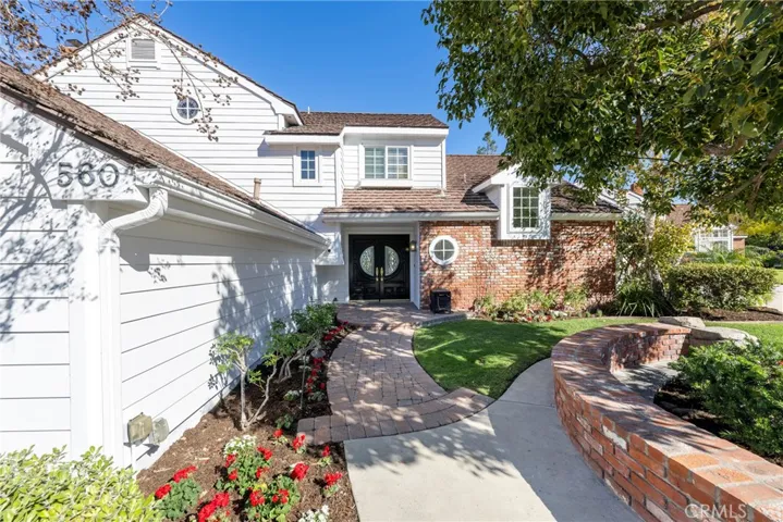 560 S Weymouth Court, Anaheim Hills, California 92807