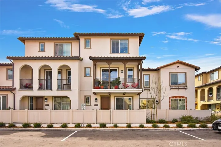 45763 Via Nubes, Temecula, California 92592