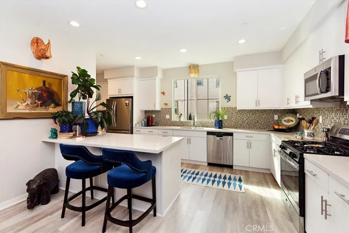 45763 Via Nubes, Temecula, California 92592