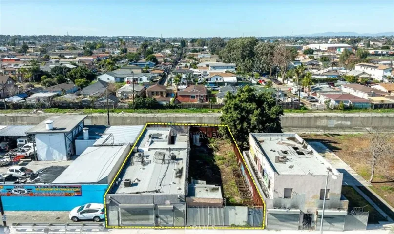 11161 & 11163 S Central Ave