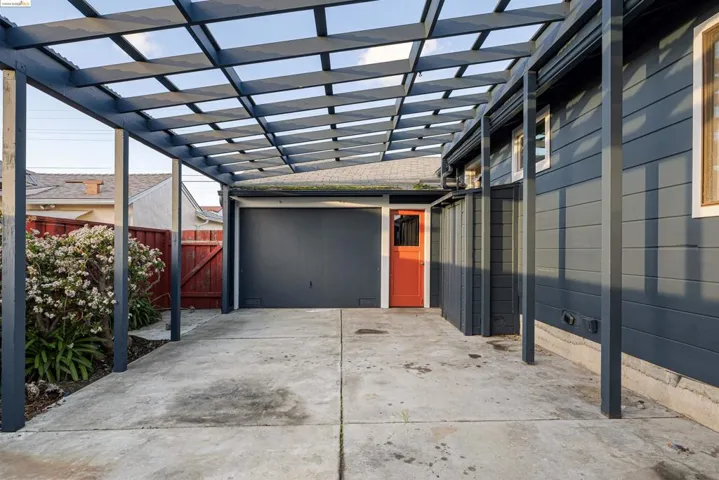2880 Andrade Ave, Richmond, California 94804
