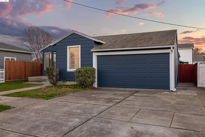 2880 Andrade Ave, Richmond, California 94804