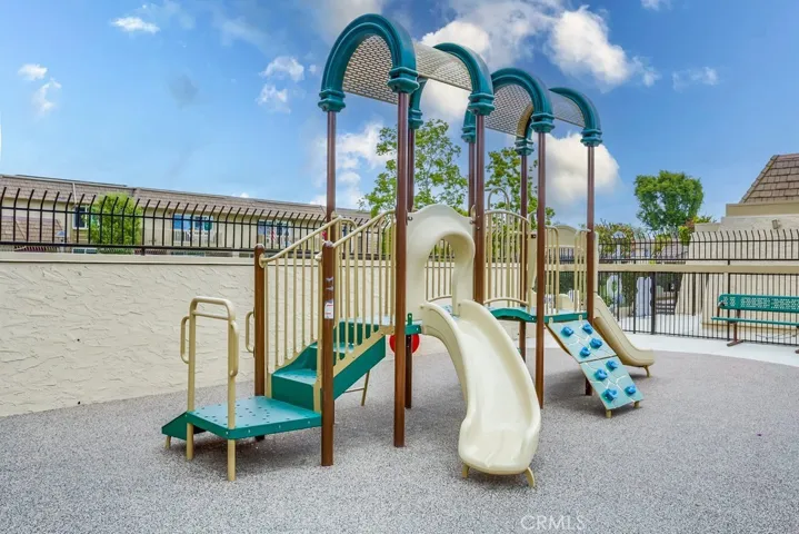 10216 Black River Court, Fountain Valley, California 92708