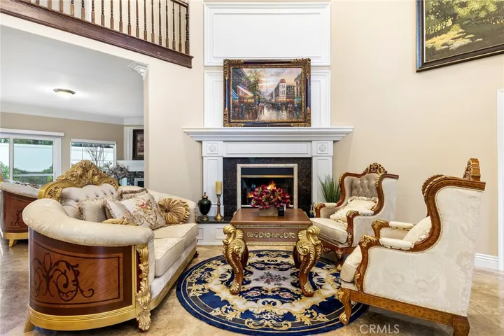 Living room with high ceilling