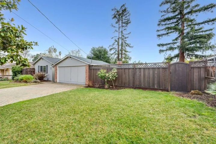709 Los Ninos Way, Los Altos, California 94022