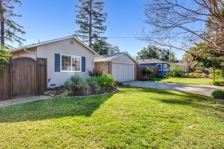 709 Los Ninos Way, Los Altos, California 94022