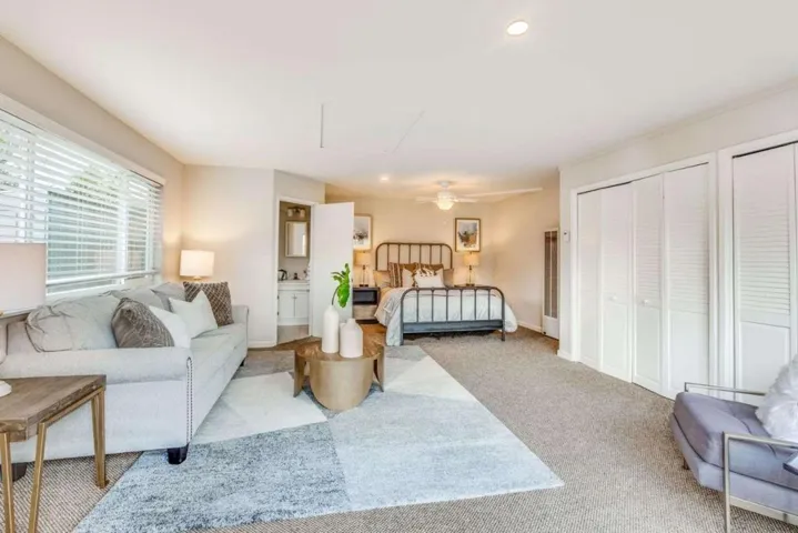 709 Los Ninos Way, Los Altos, California 94022