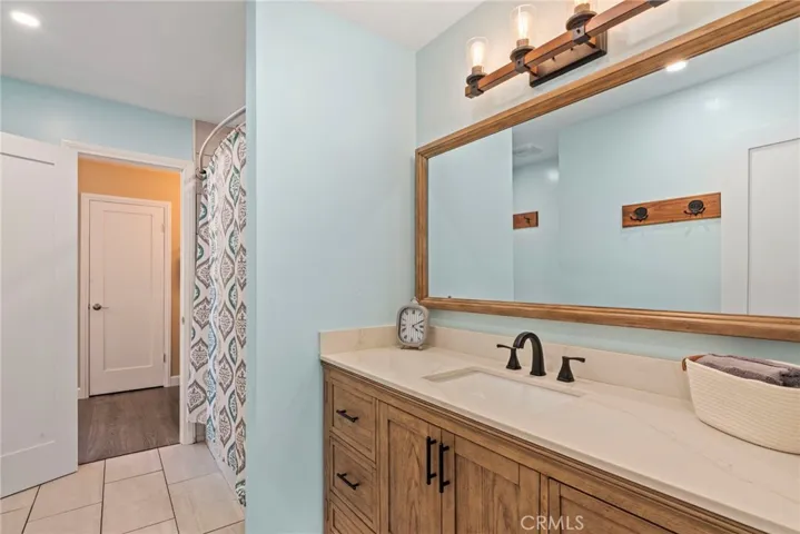 609 Meyer Lane 17, Redondo Beach, California 90278