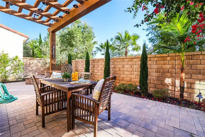 20 Clover, Lake Forest, California 92630