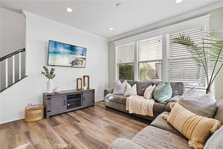 20 Clover, Lake Forest, California 92630
