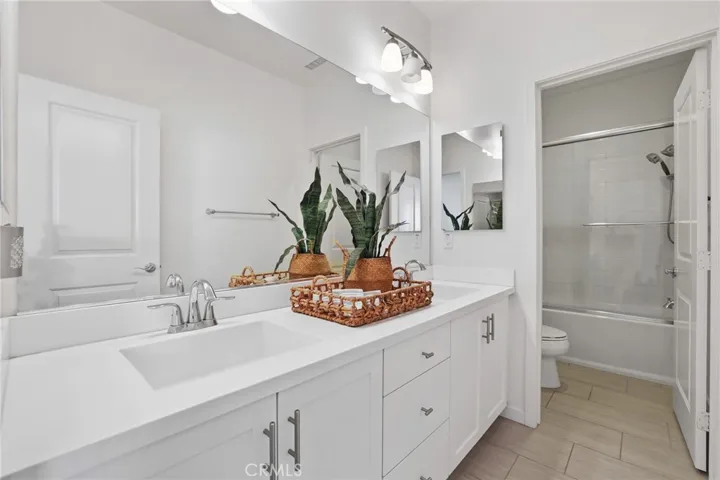 20 Clover, Lake Forest, California 92630