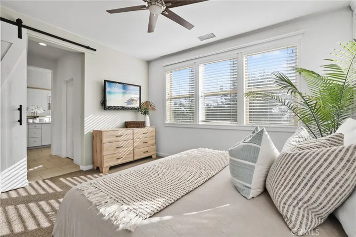 20 Clover, Lake Forest, California 92630