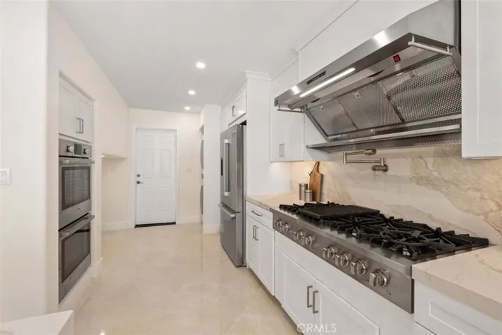 Built-in Double Oven and Built-in Microwave Drawer & Stove-top Pot Filler!