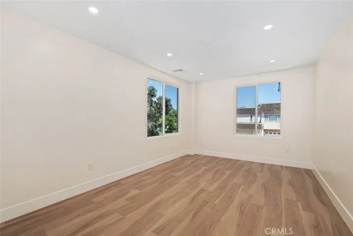 Fourth ensuit bedroom!