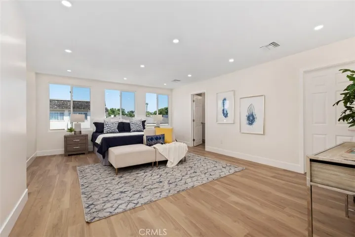Second Master bedroom!