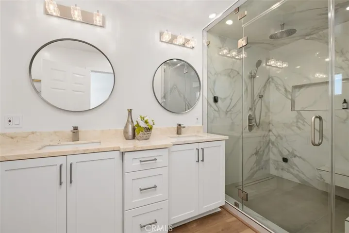 Second Full bathroom!