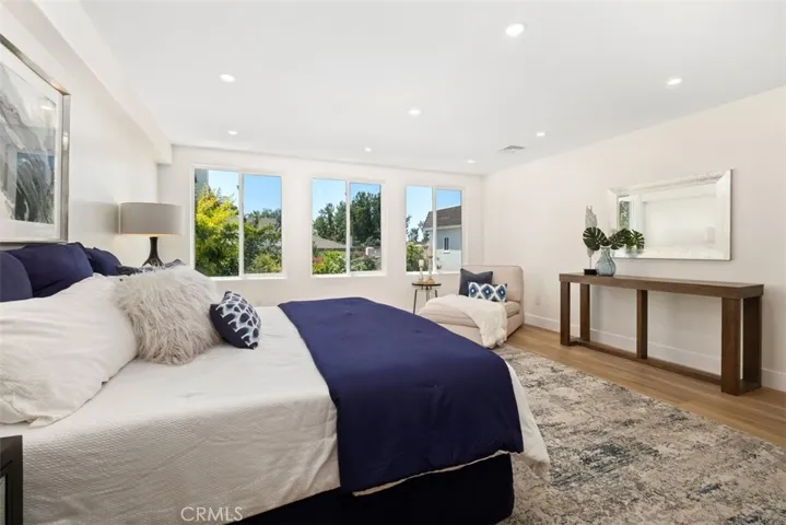 7 Senisa Way, Irvine, California 92612