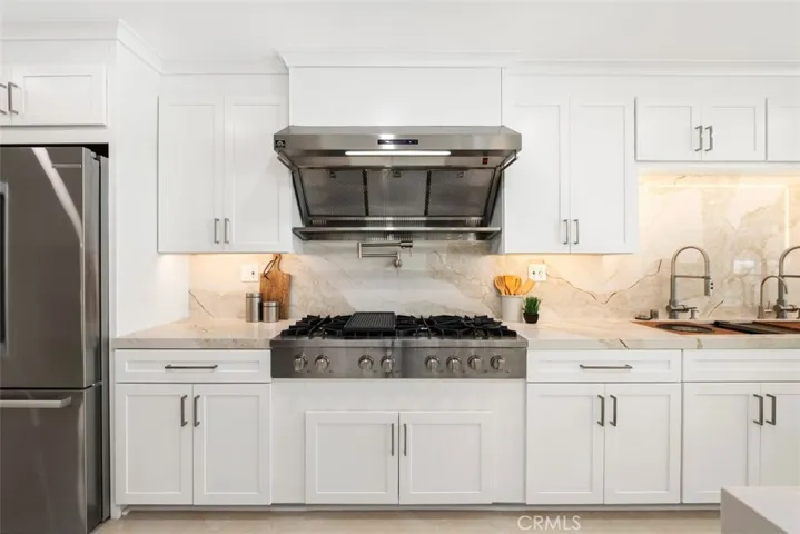 8-burner, Four-foot Stove with Heavy-duty Hood and a Food Warmer Tray!