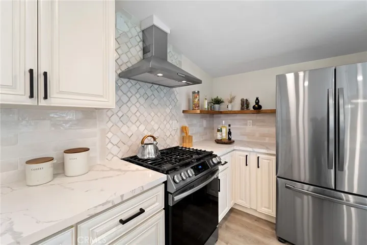 5040 Pine Street, La Mesa, California 91942