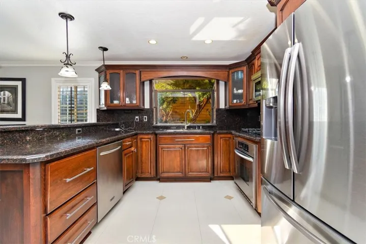 12 Rainbow Ridge Road, Phillips Ranch, California 91766
