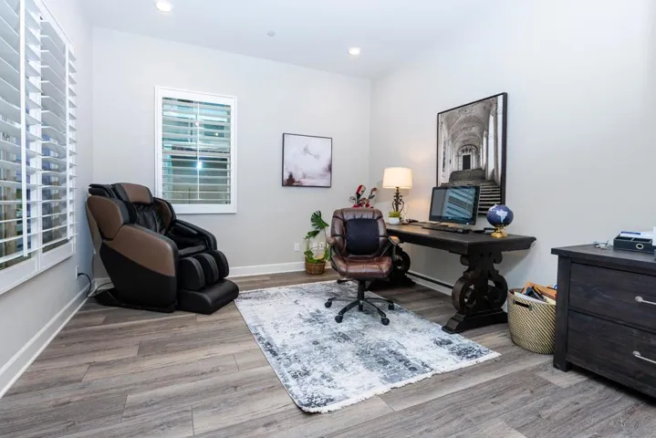 Studio/Study/Office