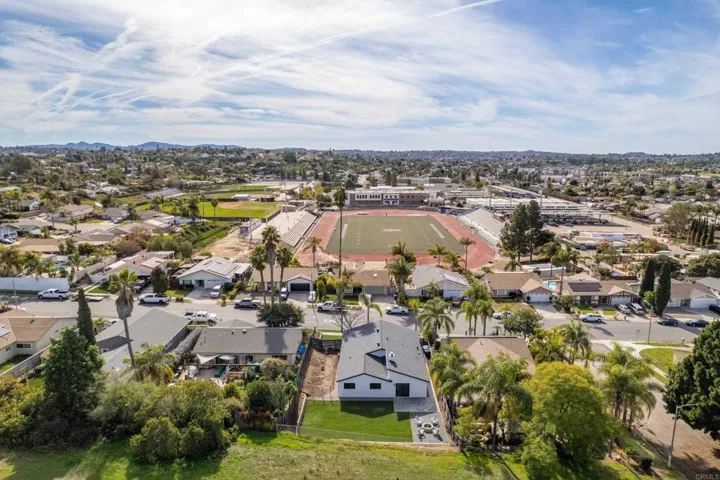 410 Gail Drive, Vista, California 92084