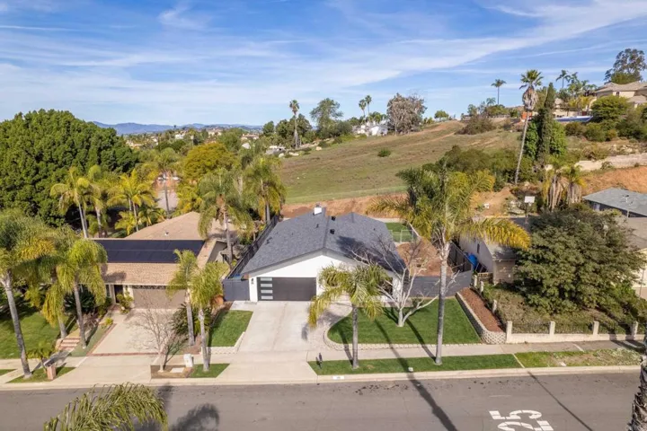 410 Gail Drive, Vista, California 92084