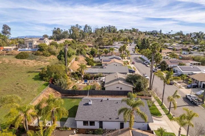410 Gail Drive, Vista, California 92084