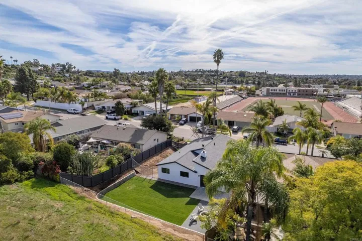 410 Gail Drive, Vista, California 92084