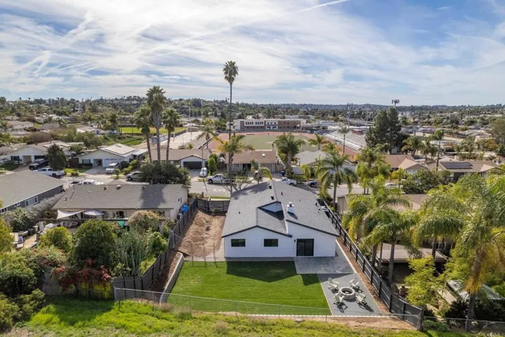 410 Gail Drive, Vista, California 92084