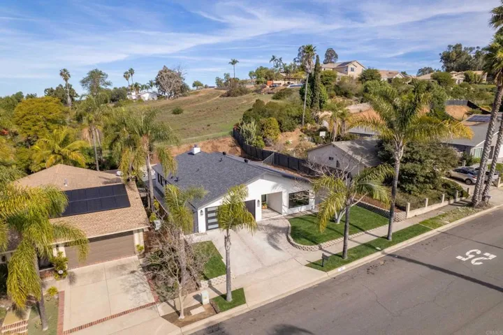 410 Gail Drive, Vista, California 92084
